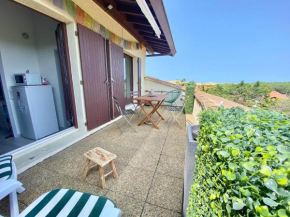 Appartement lumineux à 4 min de la plage avec terrasse, parking privé et WIFI ! - FR-1-239-999